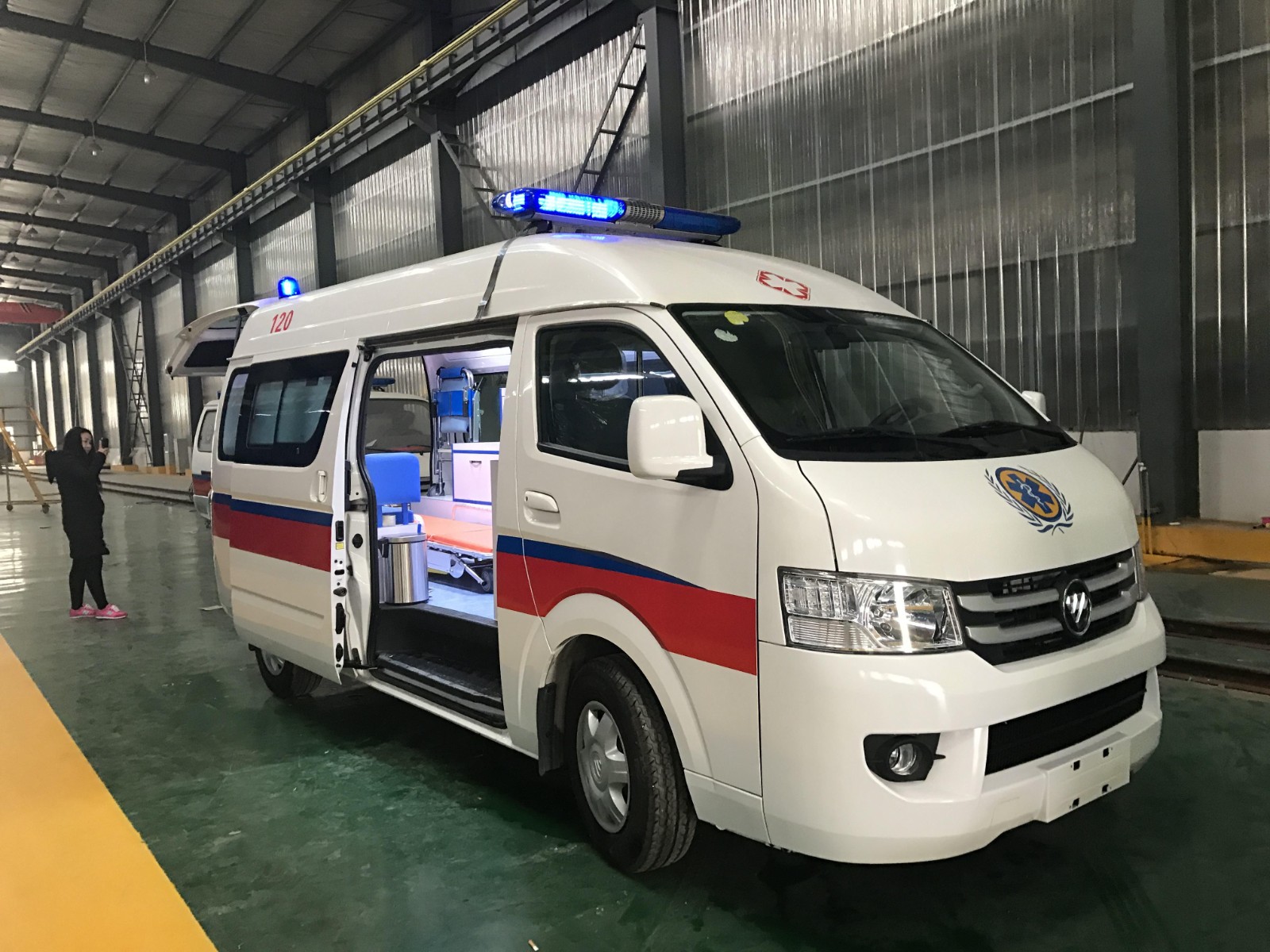 库尔勒市救护车转院